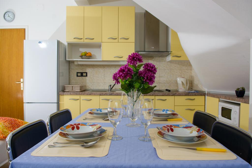 Apartments Jerkunica Рогозница Стая снимка